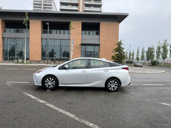 Toyota Prius 2021, 140,000 km - 1.8 l - Bakı