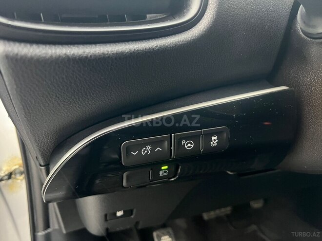 Toyota Prius 2021, 140,000 km - 1.8 l - Bakı