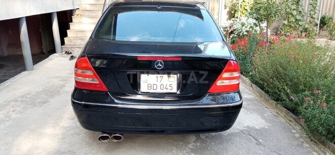 Mercedes C 240 2002, 250,000 km - 2.6 l - Şəki