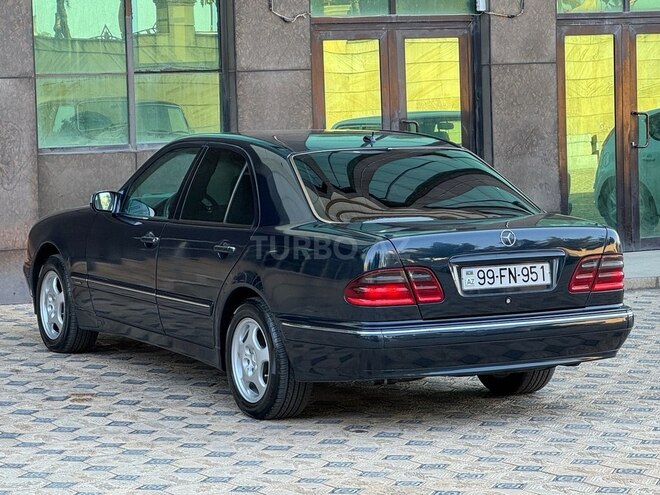 Mercedes E 220 1999, 278,500 km - 2.2 l - Gəncə