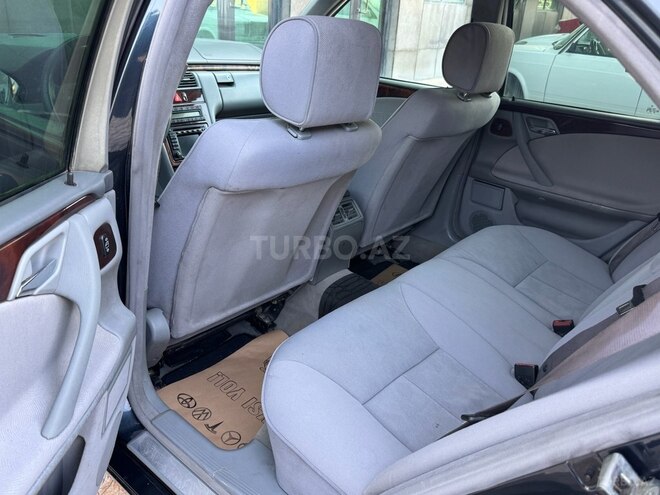 Mercedes E 220 1999, 278,500 km - 2.2 l - Gəncə