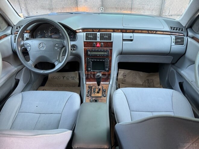 Mercedes E 220 1999, 278,500 km - 2.2 l - Gəncə