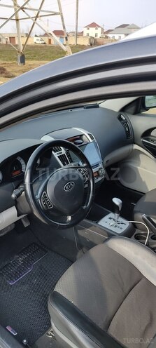 Kia  2008, 384,000 km - 1.6 l - Bakı
