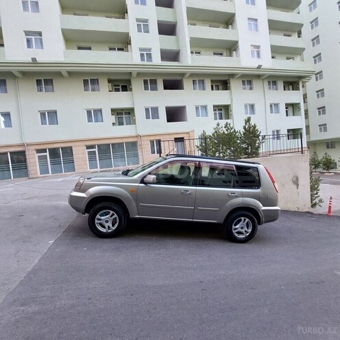 Nissan X-Trail 2001, 284,000 km - 2.0 l - Bakı
