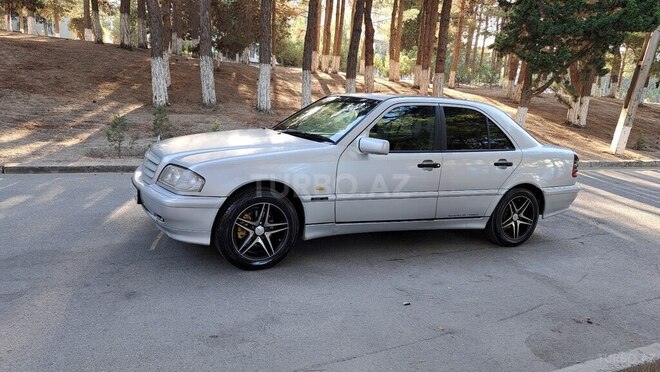 Mercedes C 180 2000, 243,464 km - 1.8 l - Sumqayıt