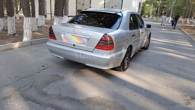 Mercedes C 180 2000, 243,464 km - 1.8 l - Sumqayıt