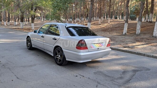 Mercedes C 180 2000, 243,464 km - 1.8 l - Sumqayıt