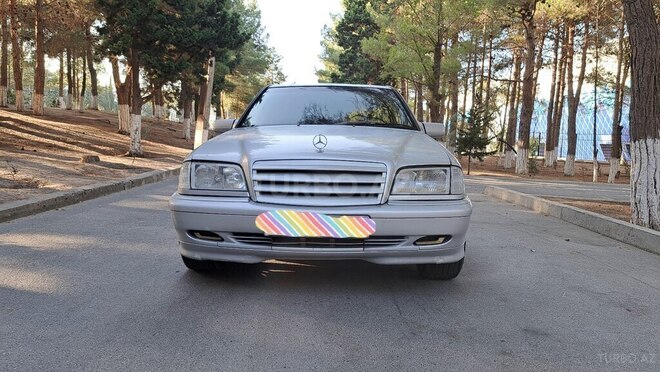 Mercedes C 180 2000, 243,464 km - 1.8 l - Sumqayıt