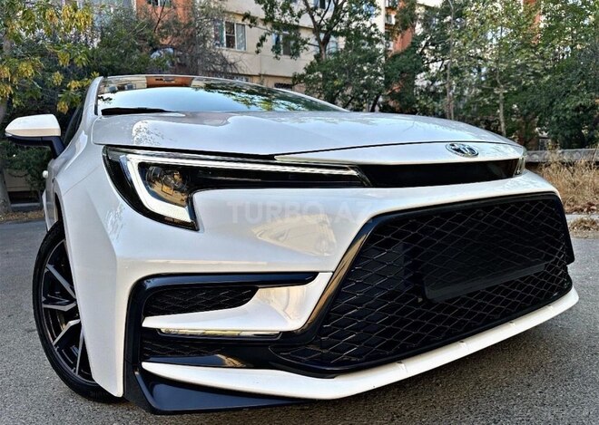 Toyota  2023, 23,000 km - 1.8 л - Bakı