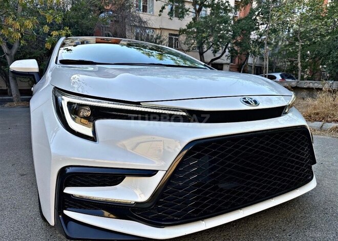 Toyota  2023, 23,000 km - 1.8 л - Bakı