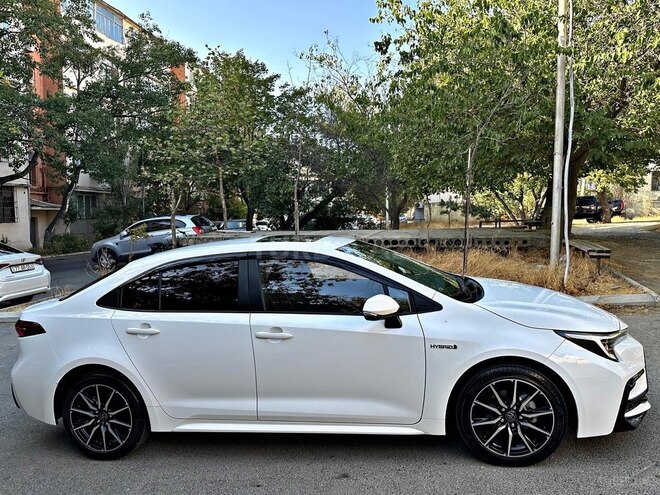 Toyota  2023, 23,000 km - 1.8 л - Bakı