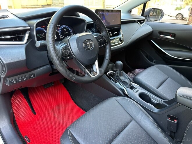 Toyota  2023, 23,000 km - 1.8 л - Bakı