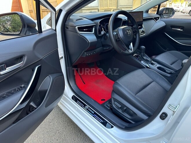 Toyota  2023, 23,000 km - 1.8 л - Bakı