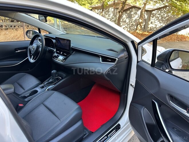Toyota  2023, 23,000 km - 1.8 л - Bakı