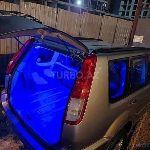 Nissan X-Trail 2001, 284,000 km - 2.0 l - Bakı