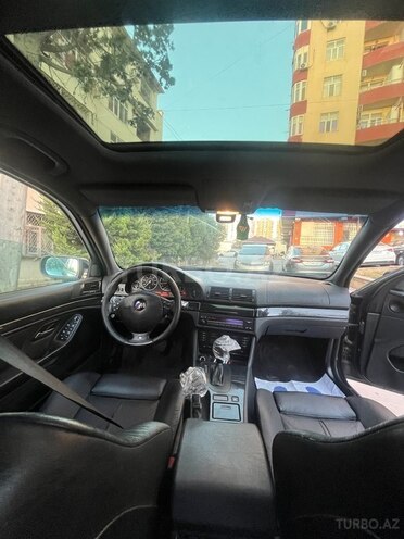 BMW 525 2001, 132,500 km - 2.5 l - Bakı