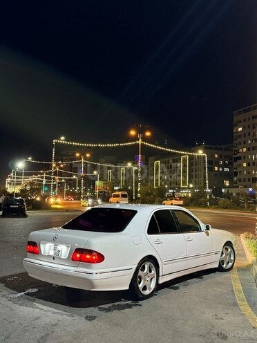 Mercedes E 320 2000, 417,000 km - 3.2 l - Bakı