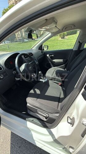 Volkswagen Polo 2012, 106,000 km - 1.6 l - Bakı