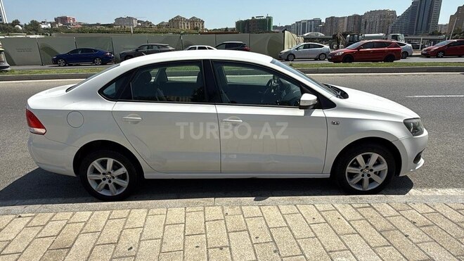 Volkswagen Polo 2012, 106,000 km - 1.6 l - Bakı