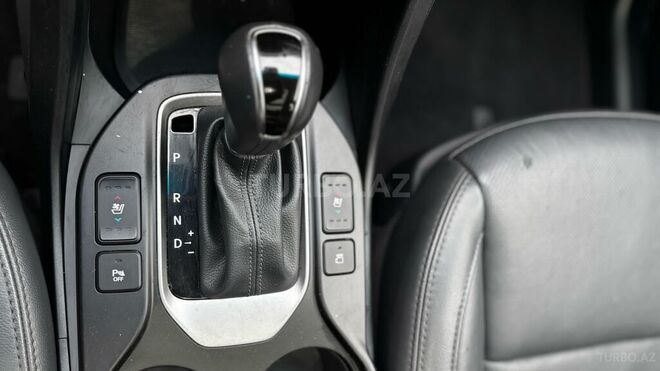 Hyundai Santa Fe 2018, 99,500 km - 2.0 l - Bakı