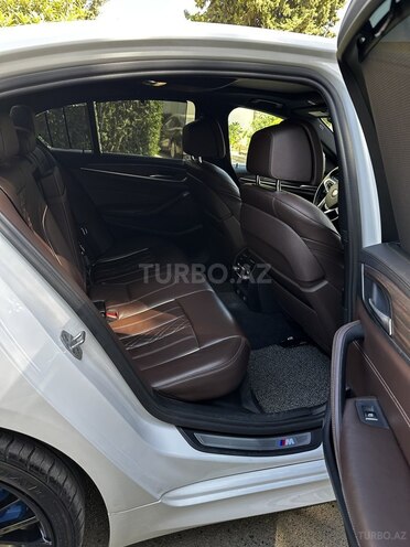 BMW 520 2017, 175,000 km - 2.0 l - Bakı