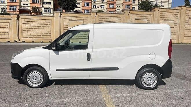 Fiat Doblo 2015, 494,585 km - 1.4 l - Bakı