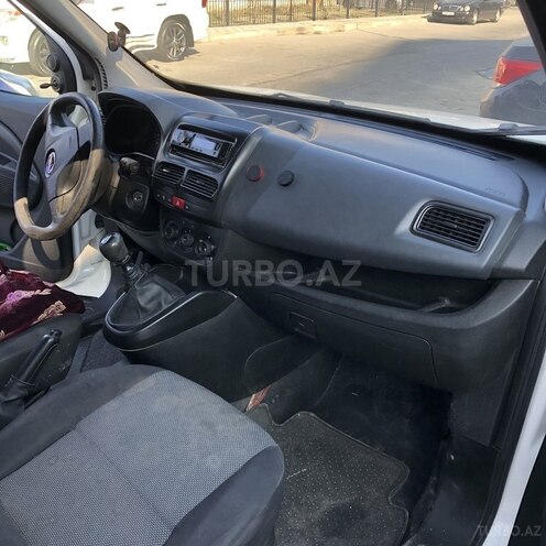 Fiat Doblo 2015, 494,585 km - 1.4 l - Bakı