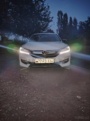 Honda Accord 2017, 315,000 km - 2.0 l - Qax