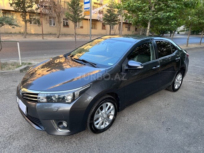 Toyota Corolla 2013, 197,000 km - 1.6 l - Bakı