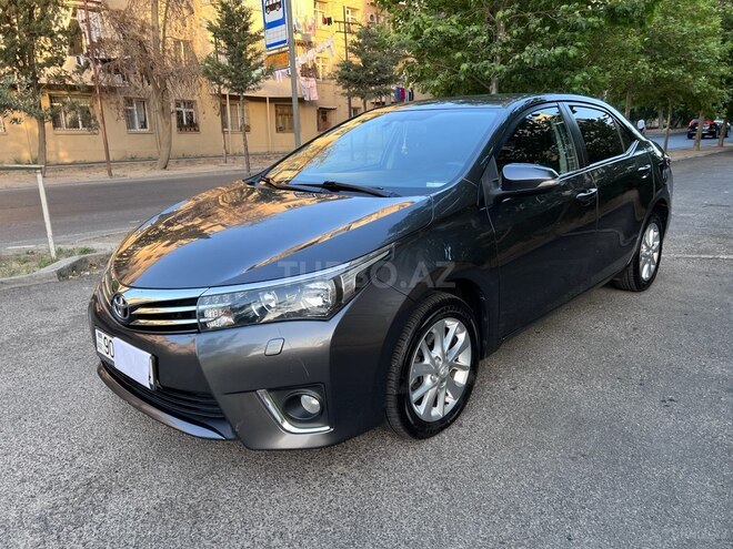 Toyota Corolla 2013, 197,000 km - 1.6 l - Bakı