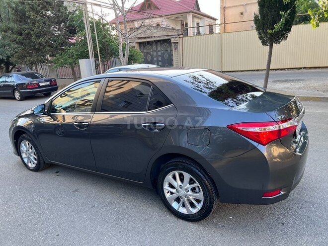 Toyota Corolla 2013, 197,000 km - 1.6 l - Bakı