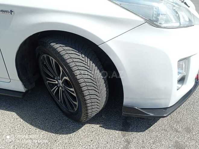 Toyota Prius 2011, 220,000 km - 1.8 l - Bakı