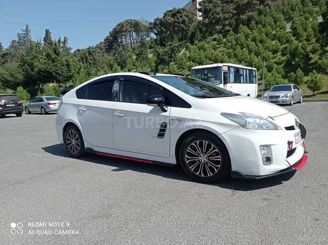 Toyota Prius 2011, 220,000 km - 1.8 l - Bakı