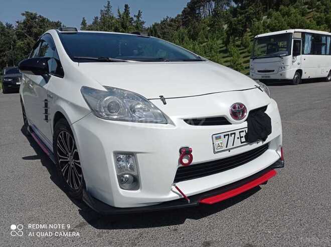 Toyota Prius 2011, 220,000 km - 1.8 l - Bakı