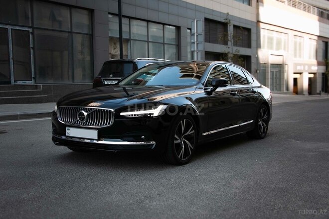 Volvo S90-2