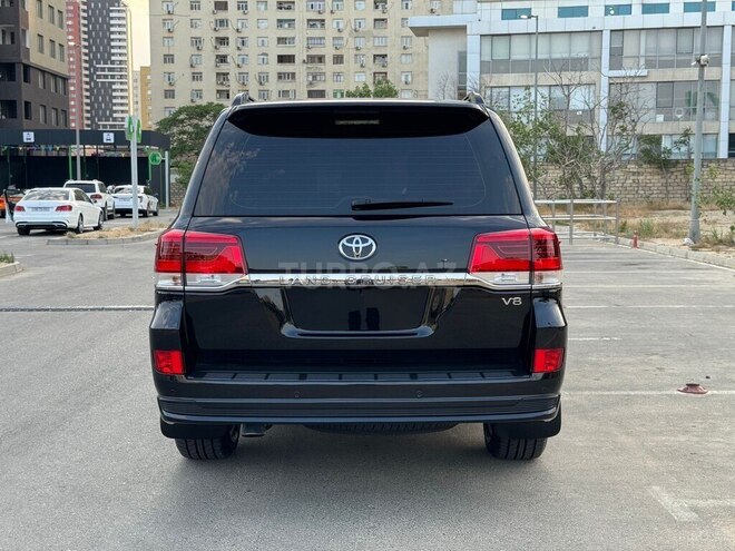 Toyota Land Cruiser 2018, 189,674 km - 4.5 l - Bakı