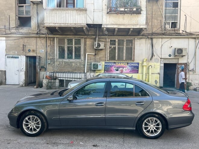 Mercedes E 220 2006, 235,600 km - 2.2 l - Bakı