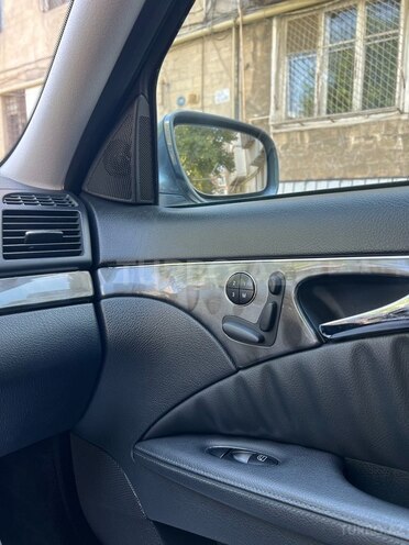 Mercedes E 220 2006, 235,600 km - 2.2 l - Bakı