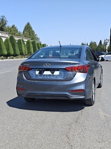 Hyundai Accent 2019, 90,859 km - 1.6 l - Gəncə