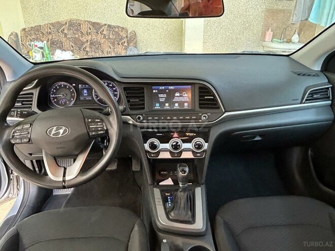Hyundai Elantra 2018, 137,317 km - 2.0 л - Bakı
