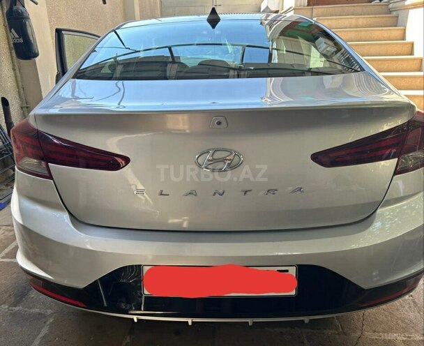 Hyundai Elantra 2018, 137,317 km - 2.0 л - Bakı