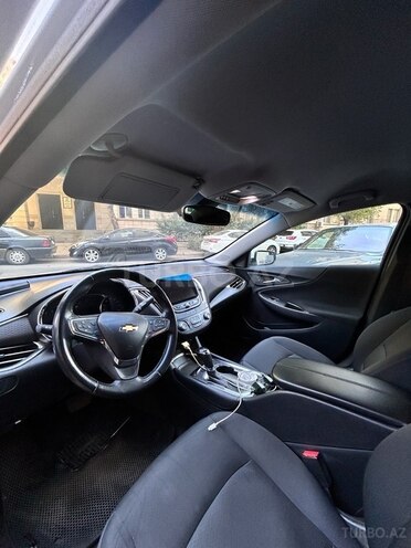 Chevrolet Malibu-9