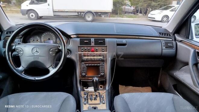 Mercedes E 240 1999, 255,000 km - 2.4 l - Bakı