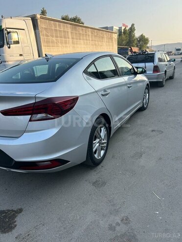 Hyundai Elantra 2018, 137,317 km - 2.0 л - Bakı