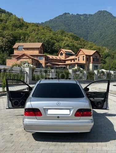 Mercedes E 320 2000, 258,000 km - 3.2 l - Bakı