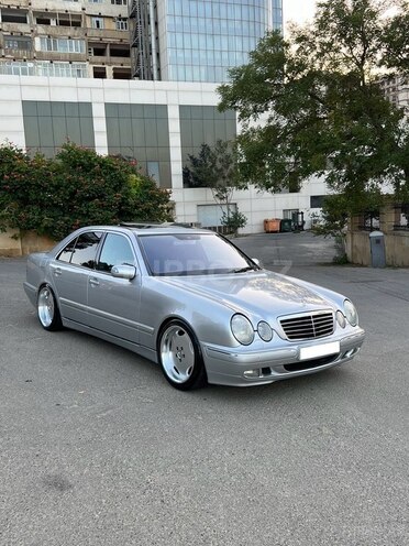 Mercedes E 320 2000, 258,000 km - 3.2 l - Bakı