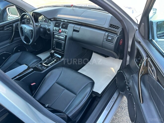 Mercedes E 320 2000, 258,000 km - 3.2 l - Bakı