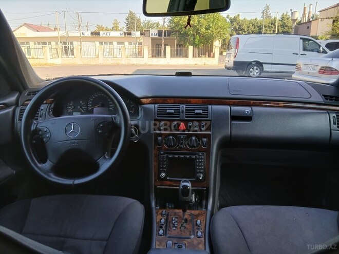 Mercedes E 220 2001, 605,000 km - 2.2 l - Cəlilabad