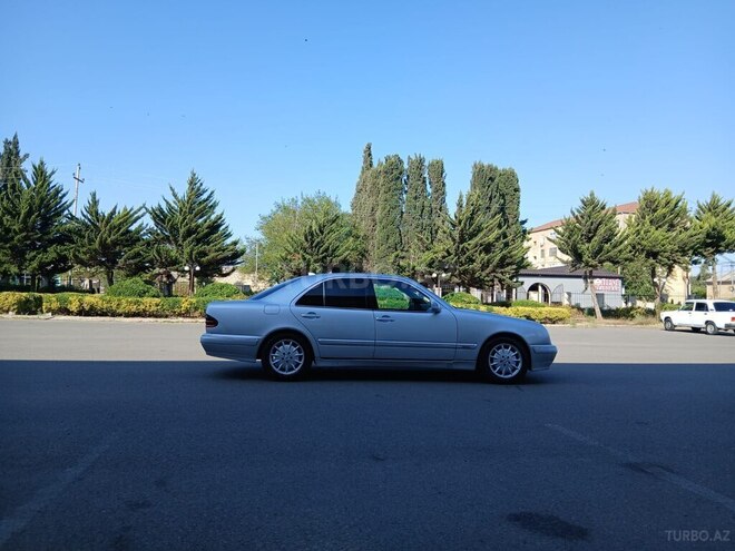 Mercedes E 220 2001, 605,000 km - 2.2 l - Cəlilabad