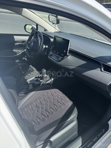 Toyota Corolla 2022, 40,100 km - 1.6 l - Bakı